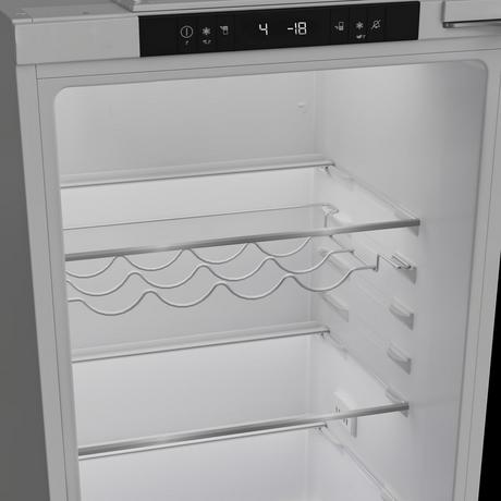 Blomberg KNE4554EVI Frost Free Integrated Fridge Freezer White