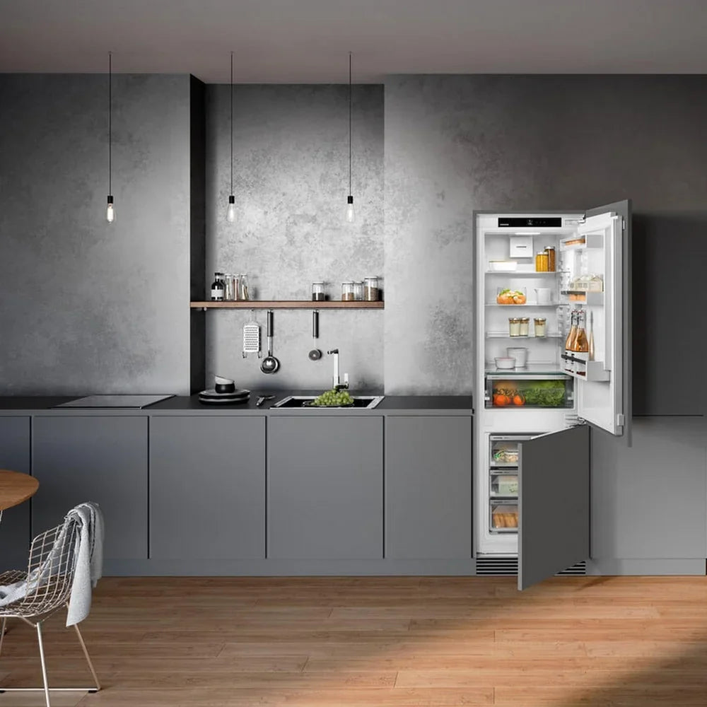 Liebherr IKGN 51VE03 EasyFresh Integrated Frost Free Fridge Freezer E Rated